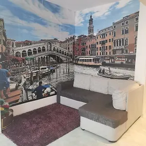 Apartment Zsuzsa Lak, Mestre